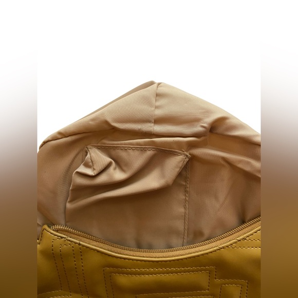 Lunana Mustard Yellow Shoulder Bag – Made in Italy - Picture 7 of 9